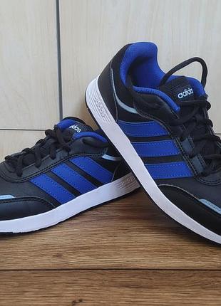 Кроссовки adidas 35,5 размер