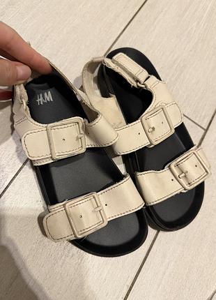 Туфлі для дівчинки h&m білі, кеди , конверси , сандалі 4