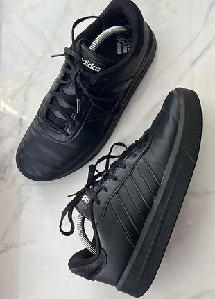 Кросівки adidas