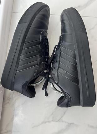 Кросівки adidas 5