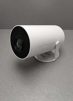 Мультимедіа проєктор б/у projector hy300 2