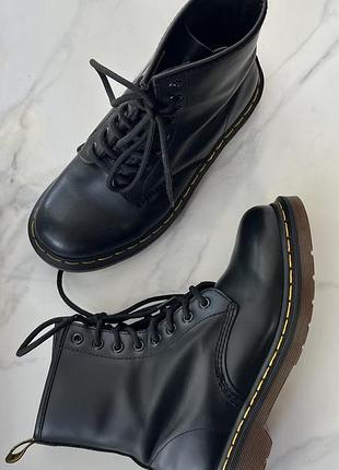 Черевики dr martens