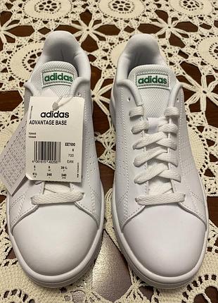 Кросівки унісекс adidas advantage base білі