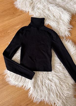 Водолазка жіноча zara чорна укорочена