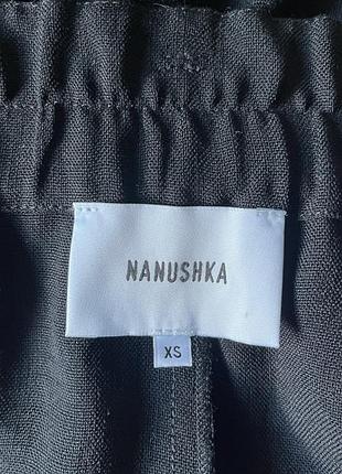 Жіночі шорти nanushka 8