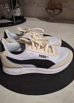 Кросівки жіночі puma білі з бежевим