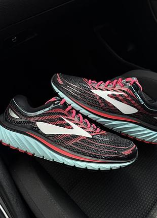 Кросівки жіночі broocks glycerin оригінал