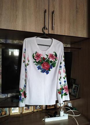 Вышиванка женская