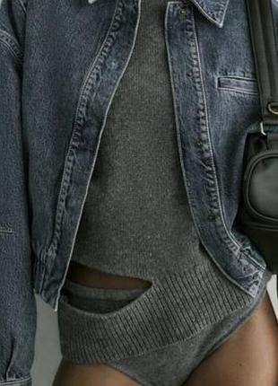 Топ жіночий zara сірий з вирізом, розмір s