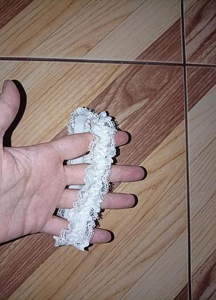 Изысканная повязка на ногу