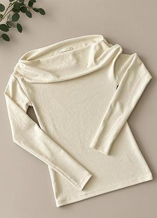 Молочний лонгслів zara