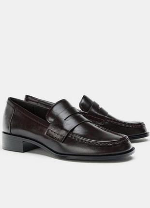 Zara нові коричневі лофери