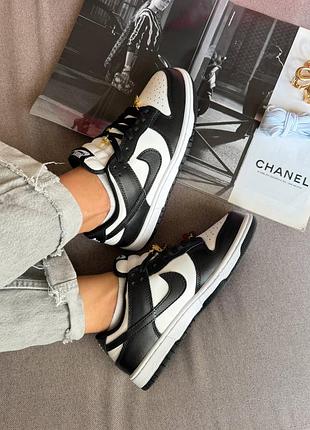 Nike sb dunk low black white 5