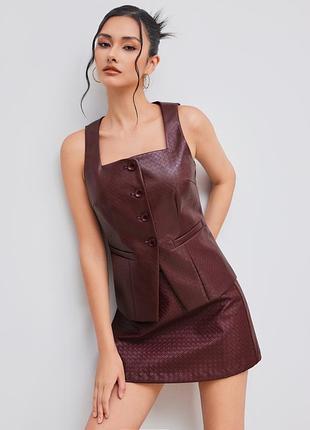 Жилет из кожзама 3