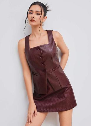 Жилет из кожзама 9