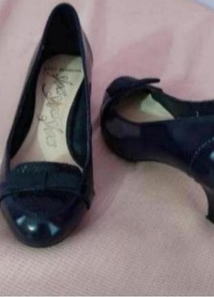 Туфли лакированные mark's &amp;spencer раз. 35 (укр.)