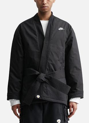 Крута куртка nike 10