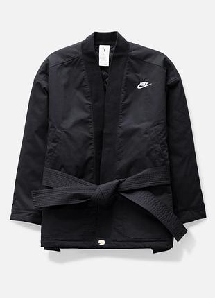 Крута куртка nike 6