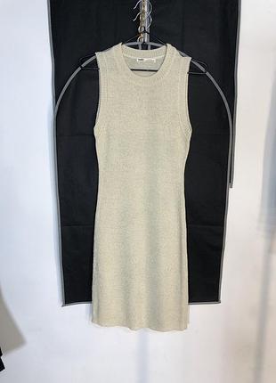 Вʼязана сукня без рукавів pull&bear