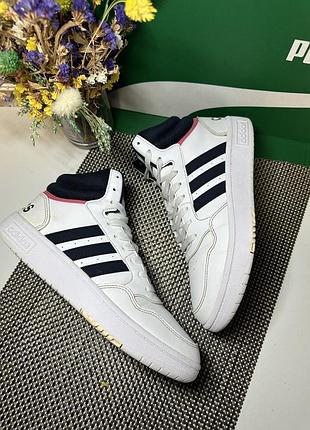 Оригінальні кросівки adidas 5