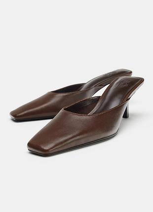 Шкіряні туфлі жіночі коричневі zara new