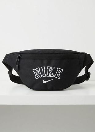 Чорна сумка nike через плече, чоловіча бананка найк 34×14 см