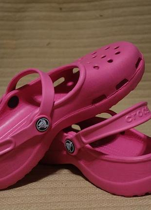 Легкие амортизационные розовые фирменные сандалии с двойным ремешком crocs w7( 24 см.)