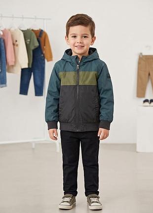 Шикарная двусторонняя ветровка benetton, 4-5лет
