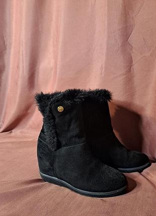 Черевики guess