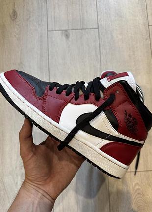 Кросівки air jordan 1 mid