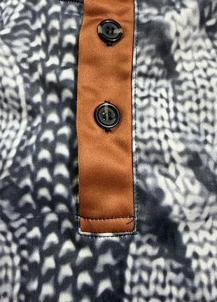 Кофта в наявності 27. 2