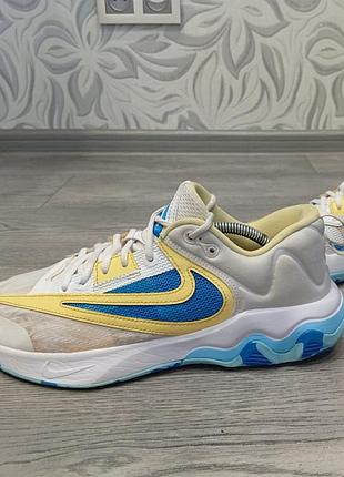 Волейбольные/баскетбольные кроссовки nike giannis immortality 3 white dz7533-101