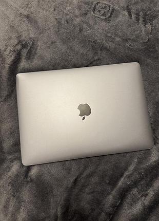Ноутбук apple macbook pro 13 2017 (з дефектом)