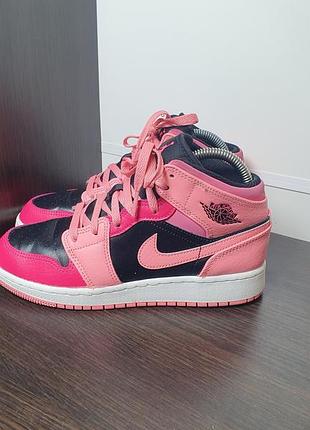 Кроссовки air jordan 1 mid coral chalk(оригинал)