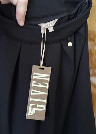 Спідниця чорна з кружевом