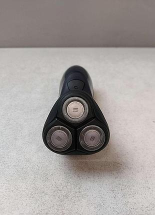 Электробритва б/у philips s1100 4