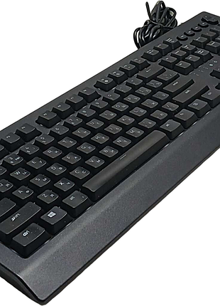 Клавиатура компьютерная б/у razer cynosa v2 usb ru (rz03-03400700-r3r1)