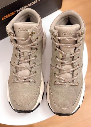 Черевики жіночі 38 skechers 3