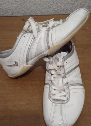 Бутси футзалки nike білі