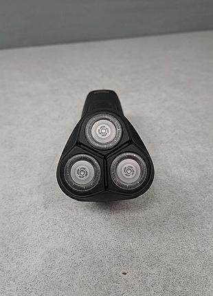 Электробритва б/у philips series 1000 s1141/00 4