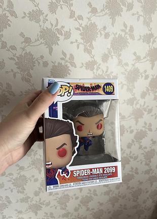 Колекціонування funko pop! фігурка spider-man 2099