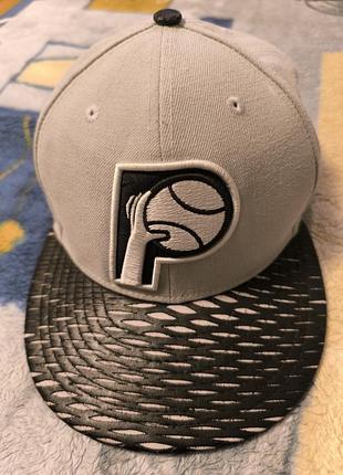 Продам бейсболку new era