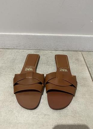 Тапки zara шльопанці 38 розмір жіночі, штучна шкіра
