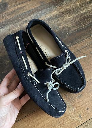 Стильні шкіряні замшеві мокасири лофери tommy hilfiger navy blue 37