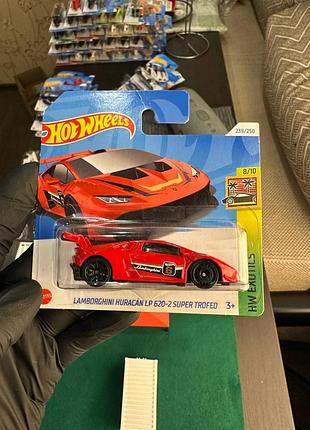 Колекційна машинка hot wheels lamborghini huracán lp 620-2 super trofeo червона
