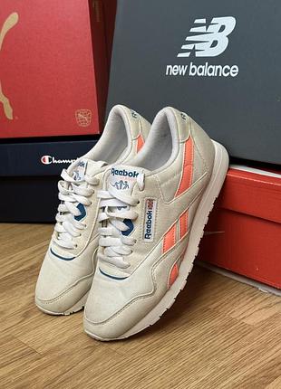 Кросівки чоловічі reebok classic nylon бежеві, розмір 36, довжина устілки 23 см, матеріал нейлон/замша