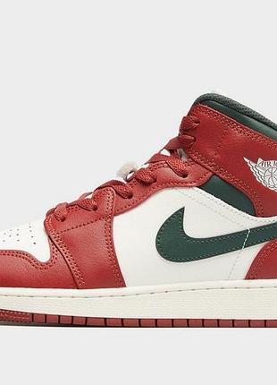 Кросівки жіночі jordan air 1 mid gs dq8423-105