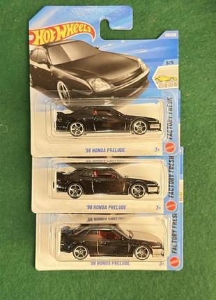Колекційна машинка hot wheels «98 honda prelude», 3 шт