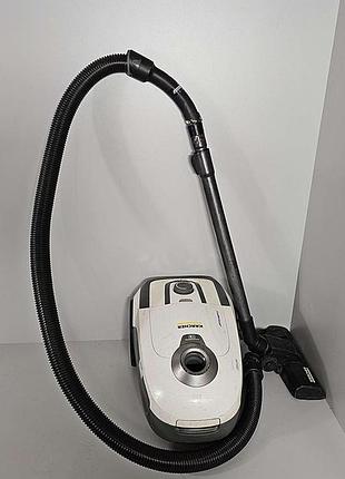 Пылесос б/у karcher vc 2 premium 3