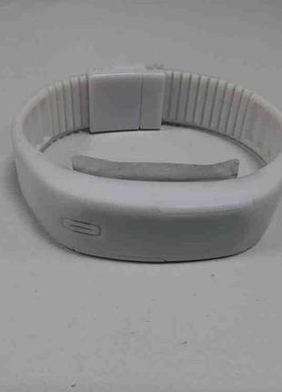 Наручные часы б/у часы led 2